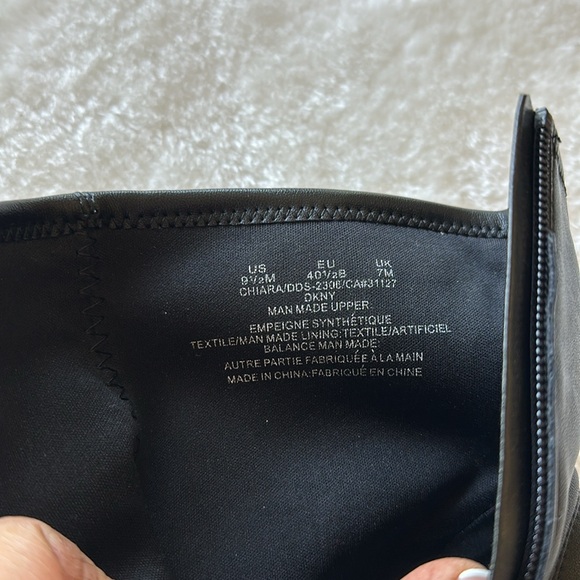 Nwob. DKNY boots. Napa classic booties - Picture 9 of 14